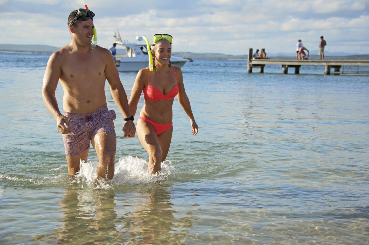 Salamander Beach Accommodation - Adults Only Salamander Bay Bagian luar foto