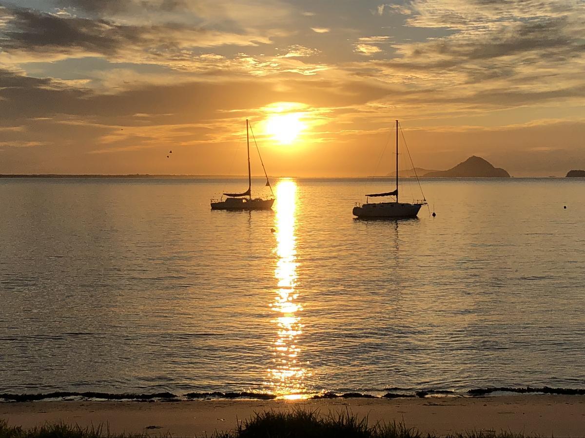 Salamander Beach Accommodation - Adults Only Salamander Bay Bagian luar foto