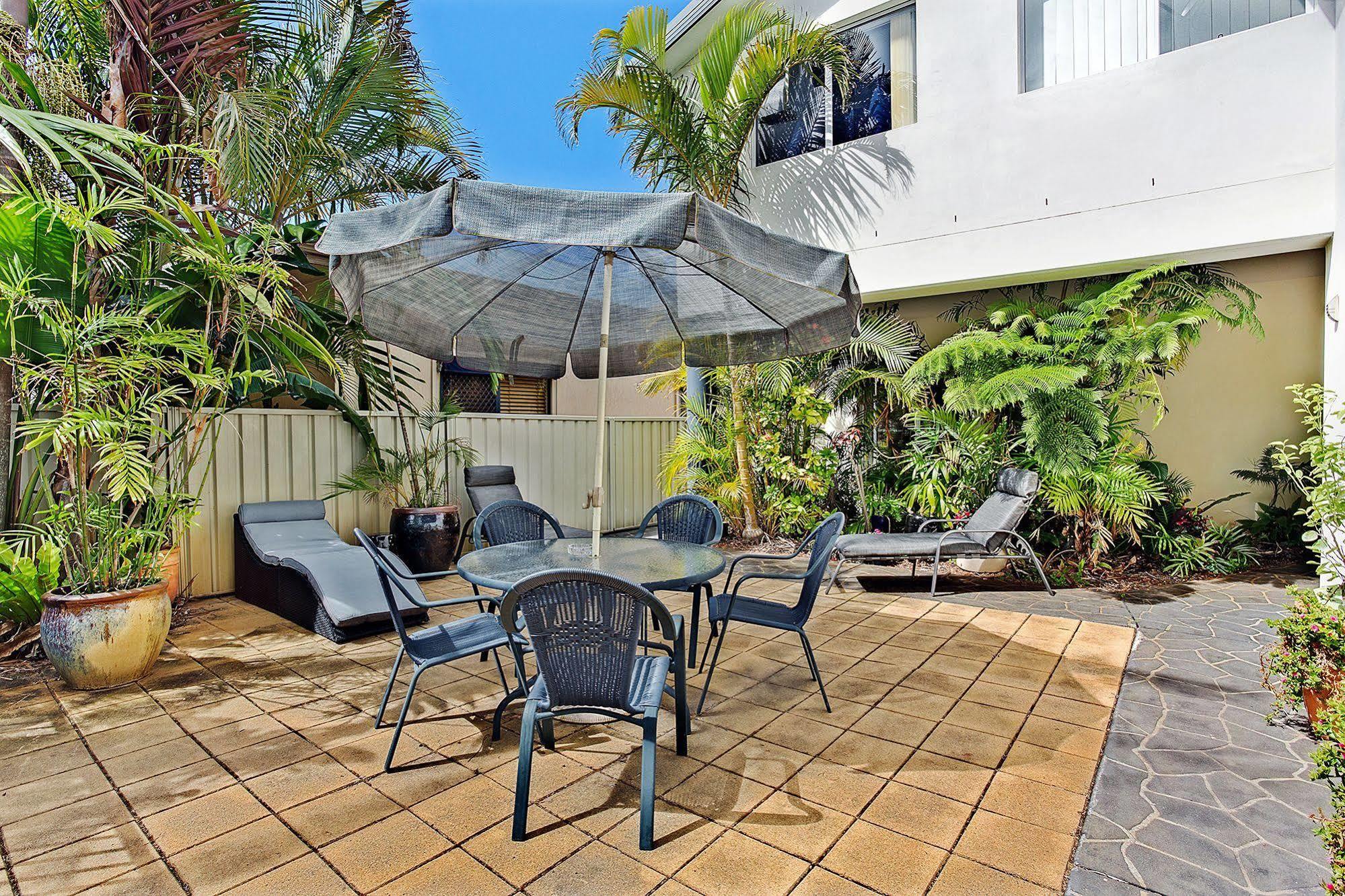Salamander Beach Accommodation - Adults Only Salamander Bay Bagian luar foto