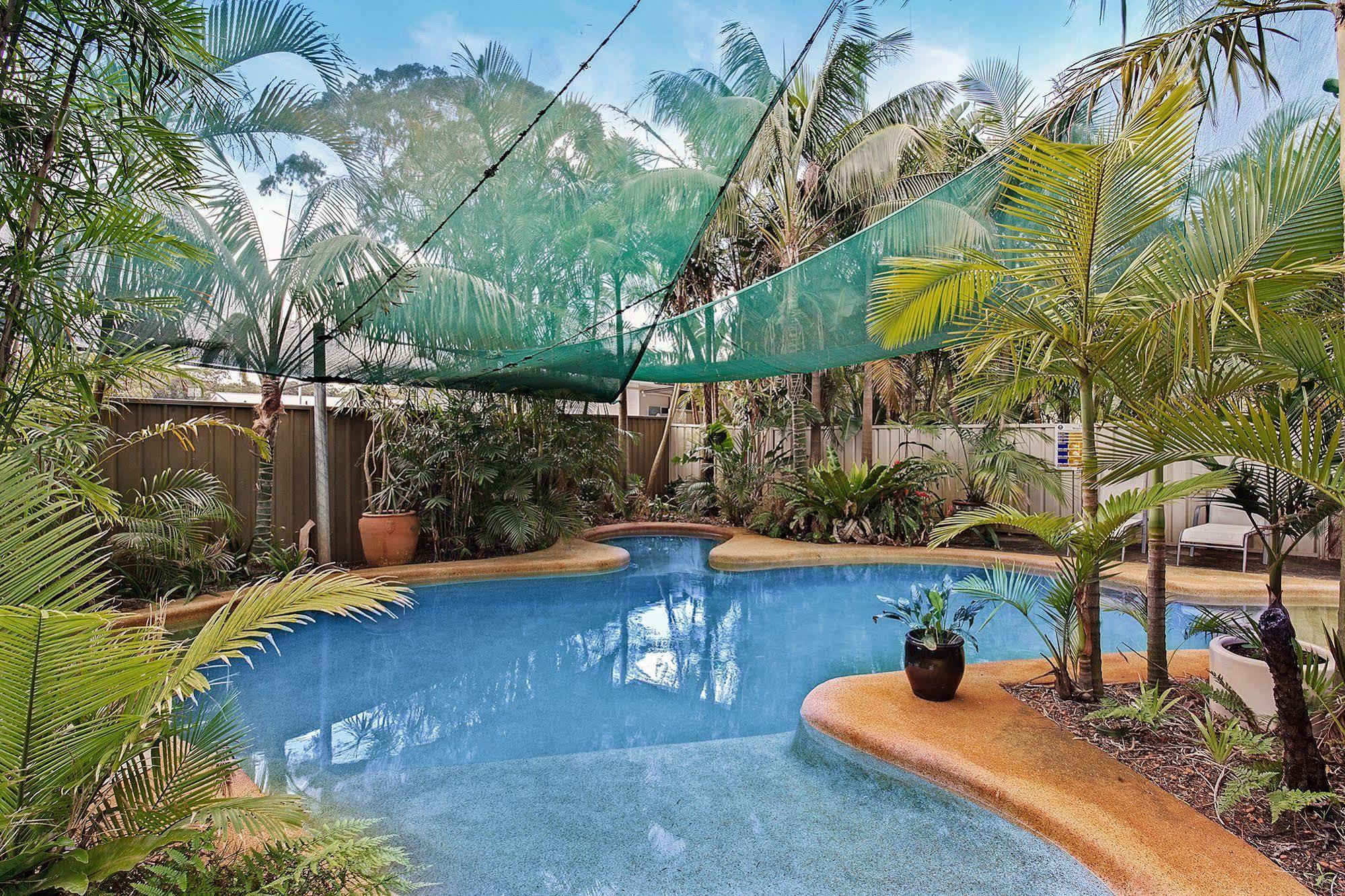 Salamander Beach Accommodation - Adults Only Salamander Bay Bagian luar foto