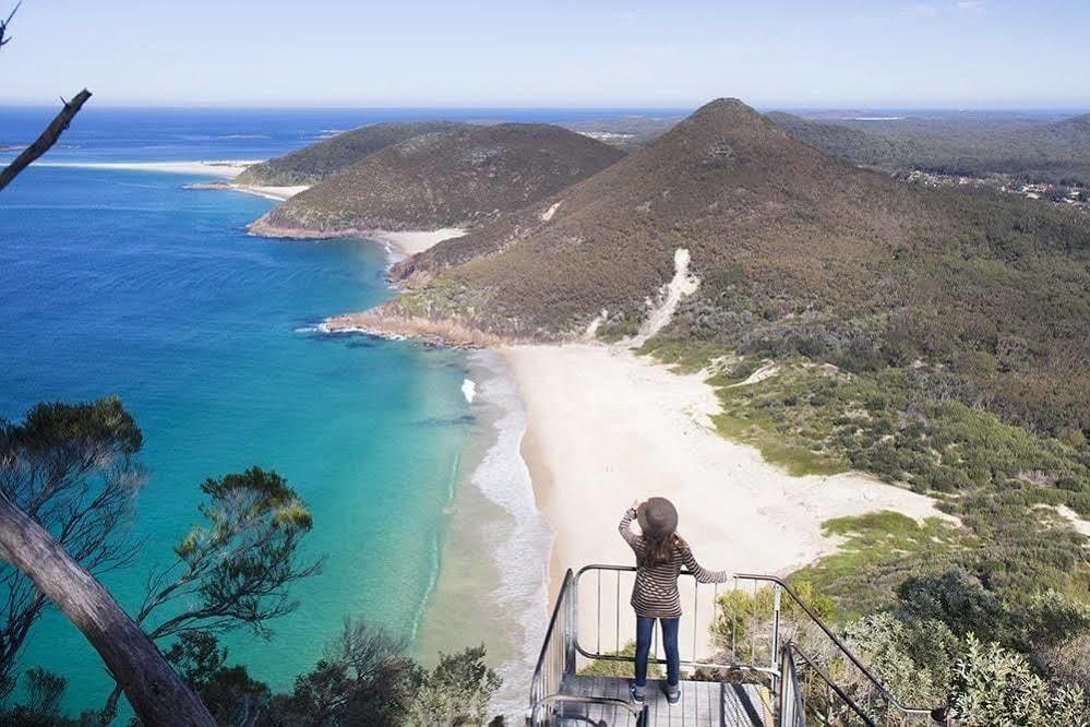 Salamander Beach Accommodation - Adults Only Salamander Bay Bagian luar foto