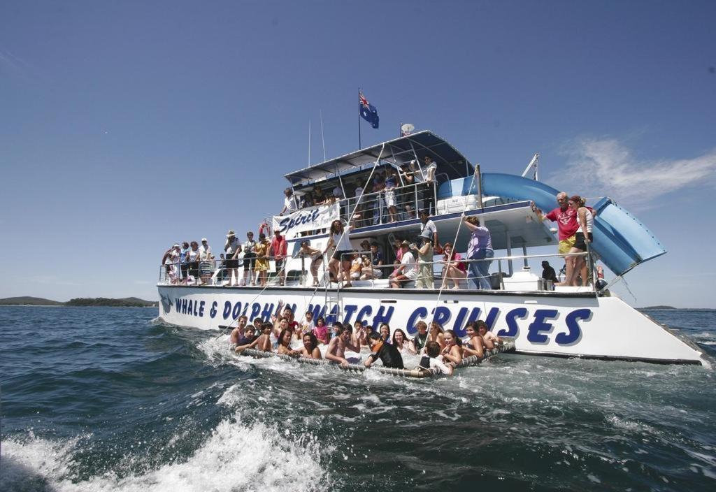 Salamander Beach Accommodation - Adults Only Salamander Bay Bagian luar foto